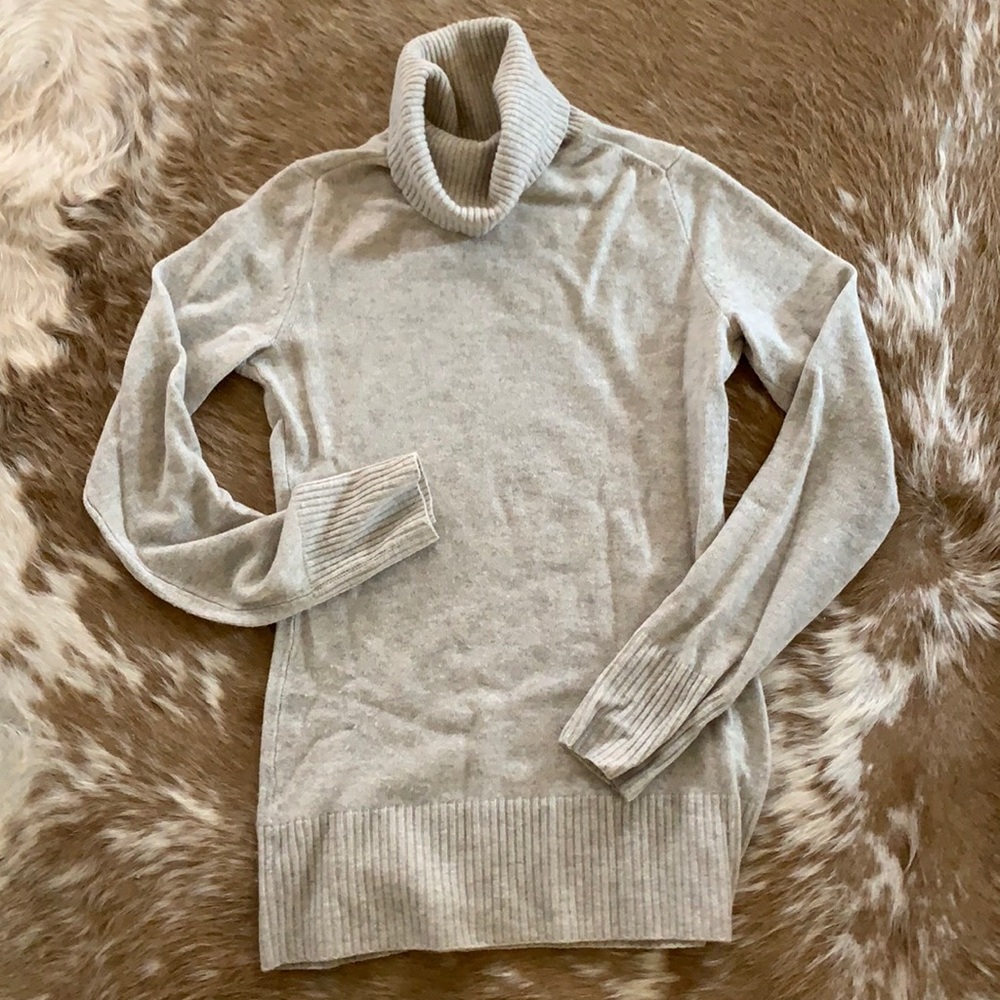 J. Crew 100% cashmere sweater XS